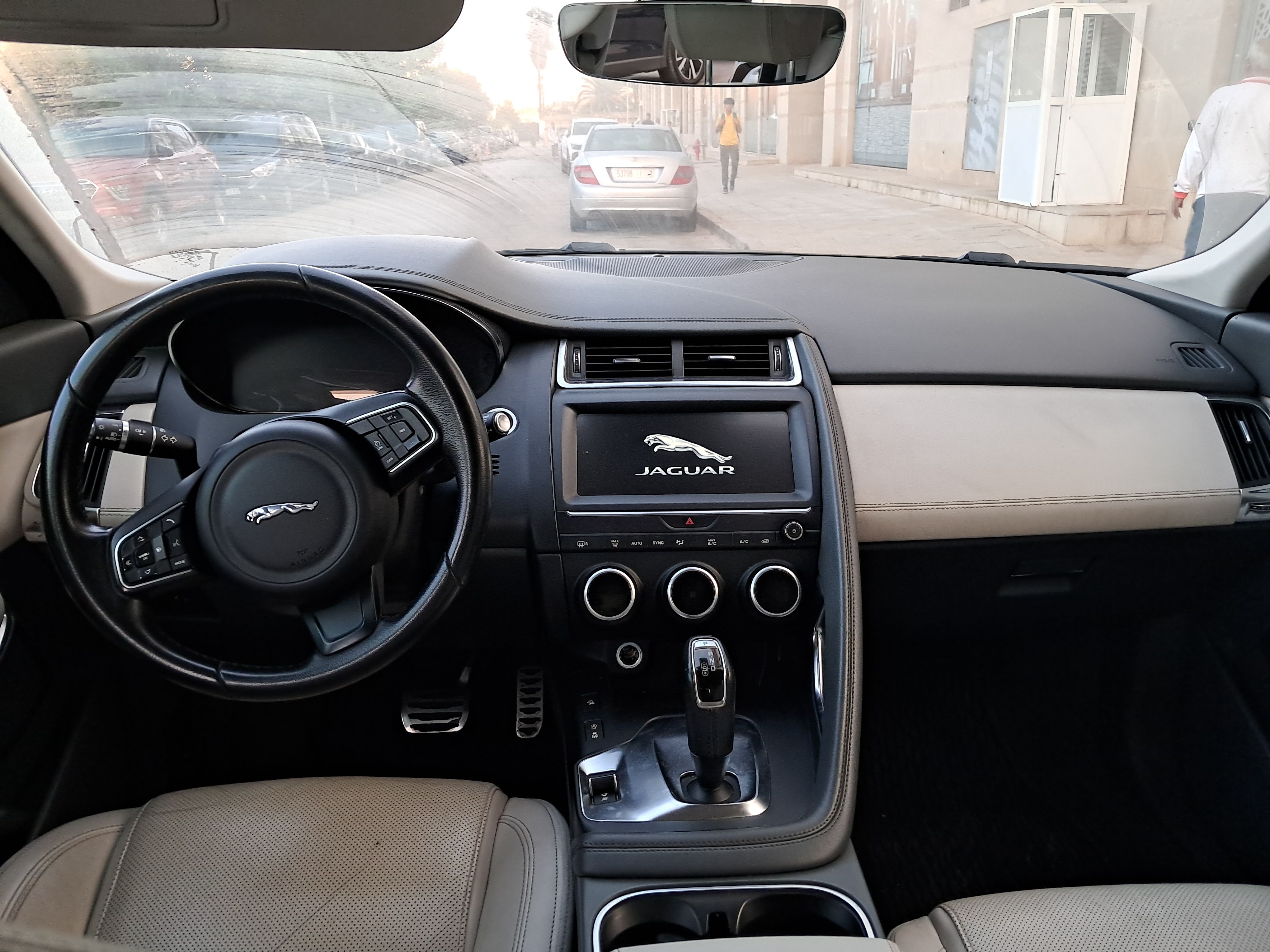 Jaguar e pace 2.0 i4D 150 AT R-Dynamic S