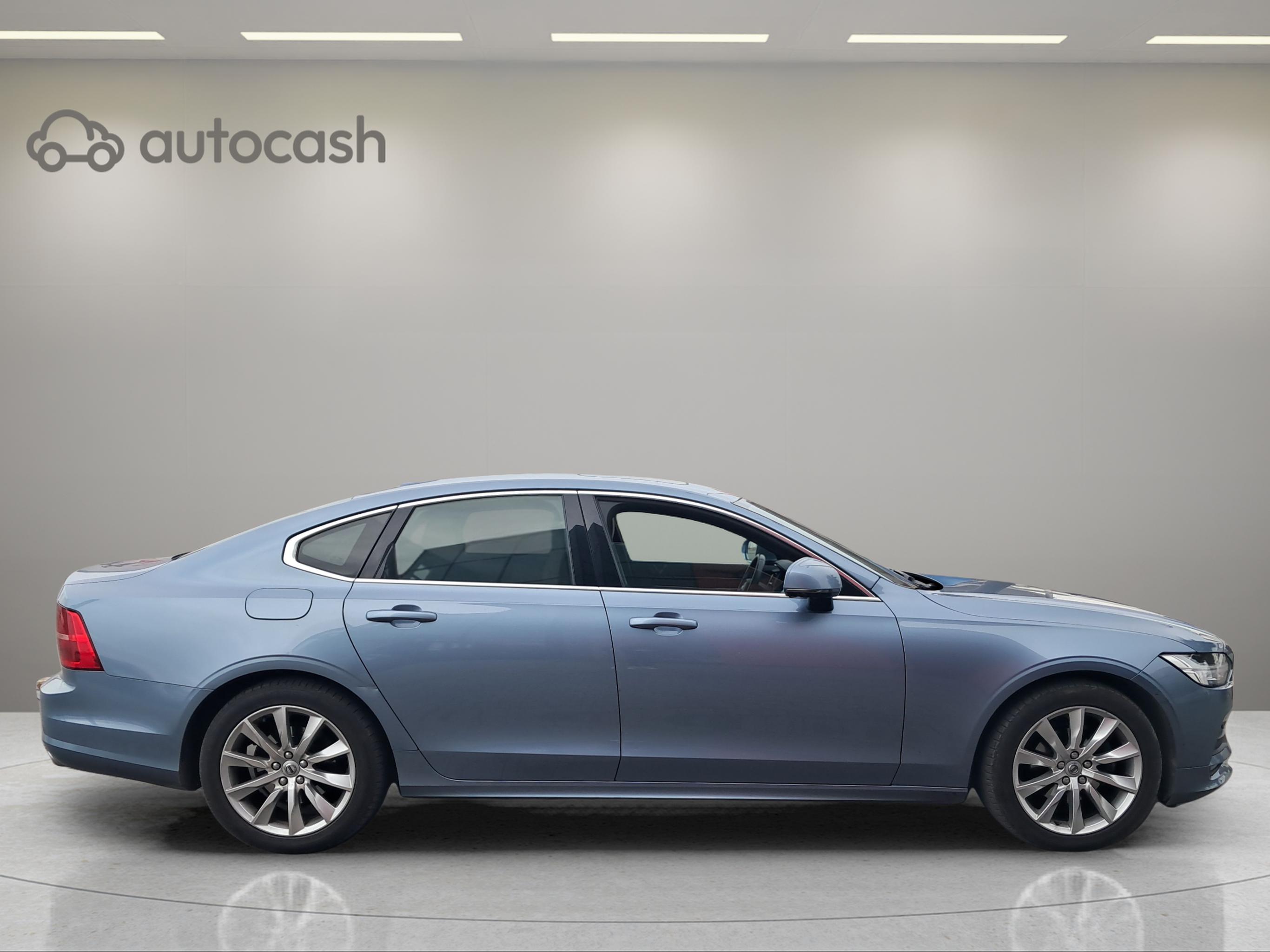 Volvo S90 2.0 D4 190 Momentum Pack