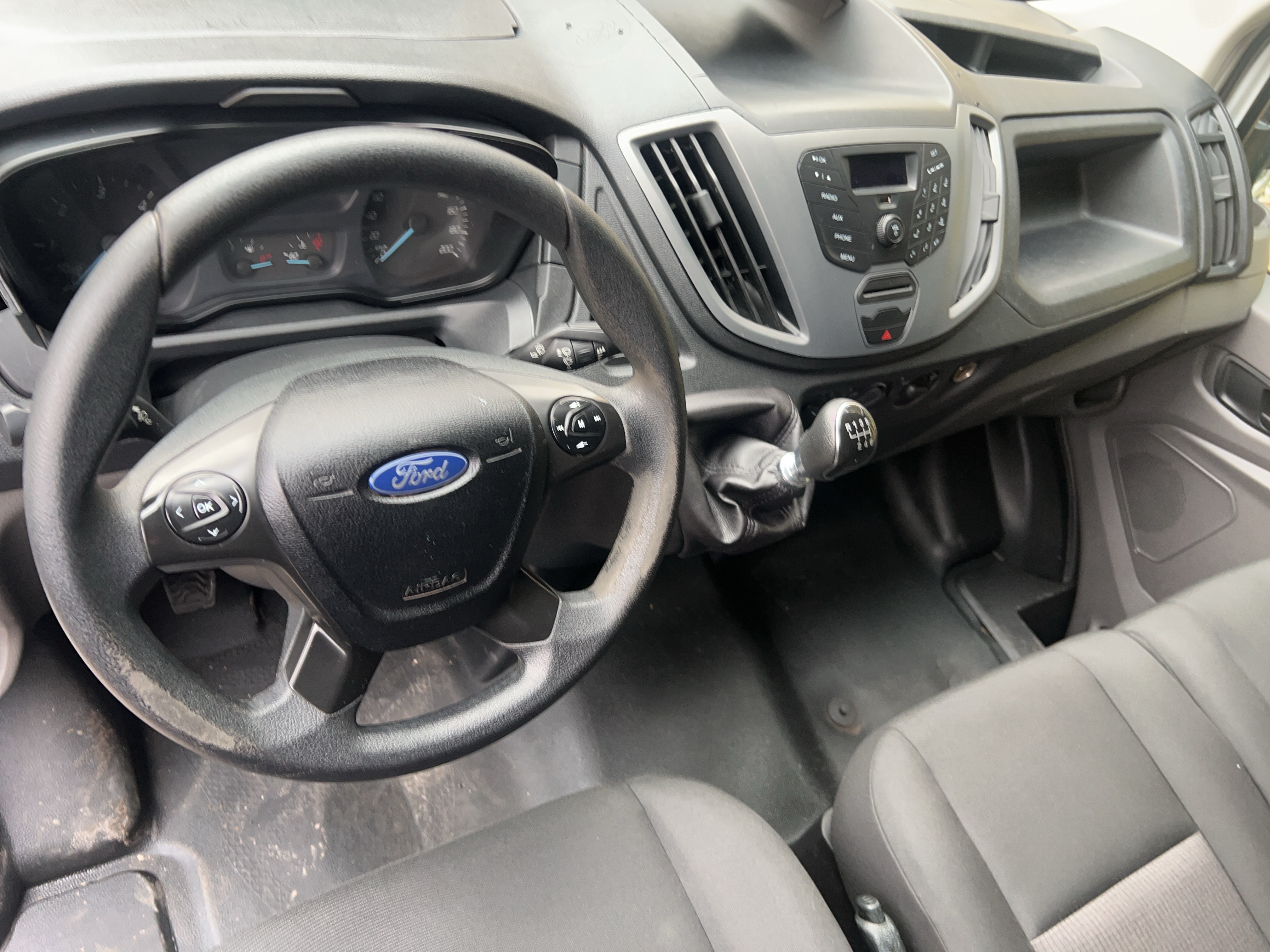 Ford Transit  3 panneaux 