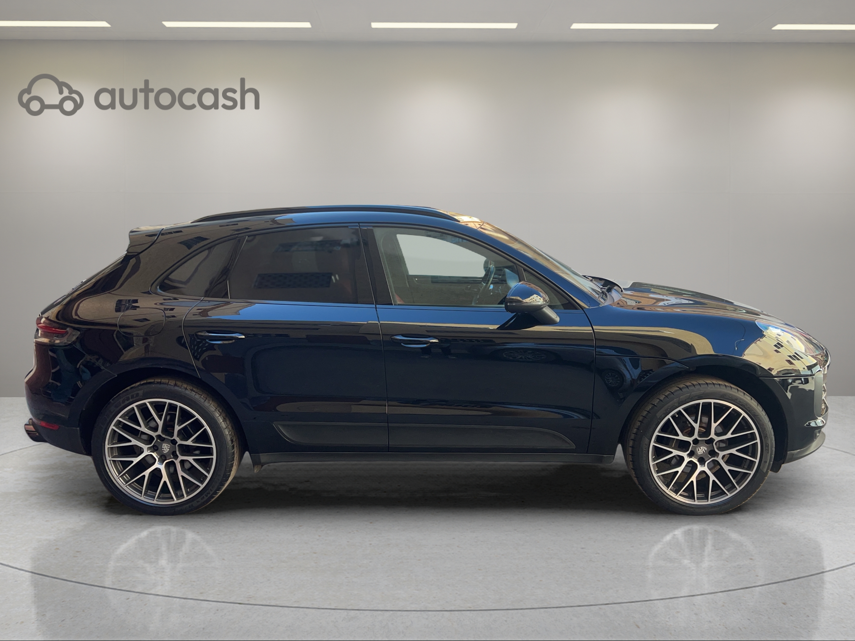 Porsche Macan Base